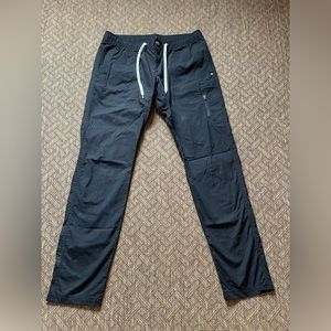 NWOT Vuori Ripstop Hiking/Climbing pants - black - large